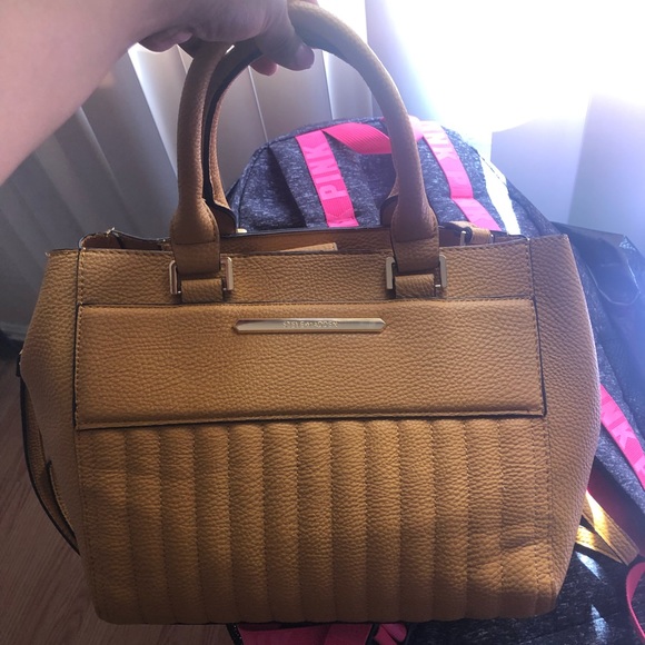 Purses - Picture 2 of 8